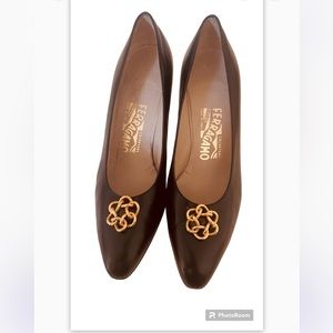 Salvatore Ferragamo Vintage Heels 9.5